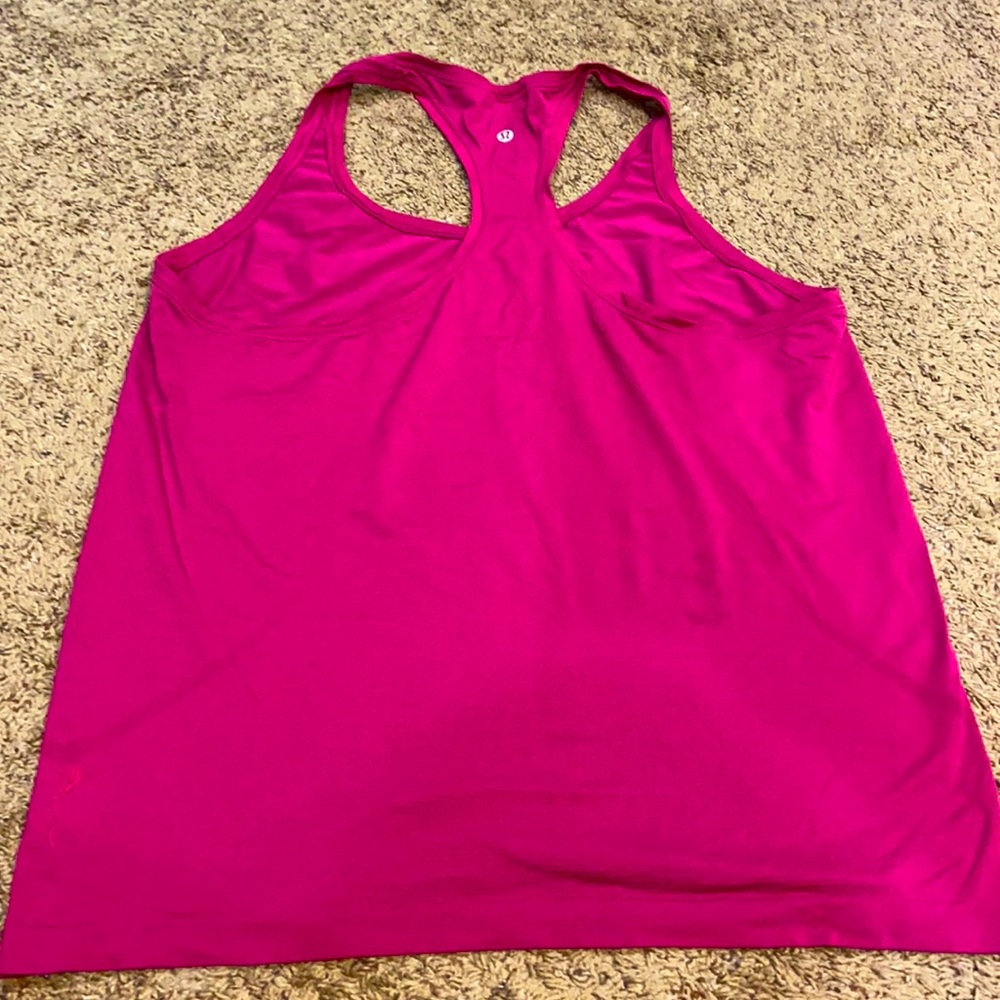 Lululemon swiftly tech Razorback. Size 16